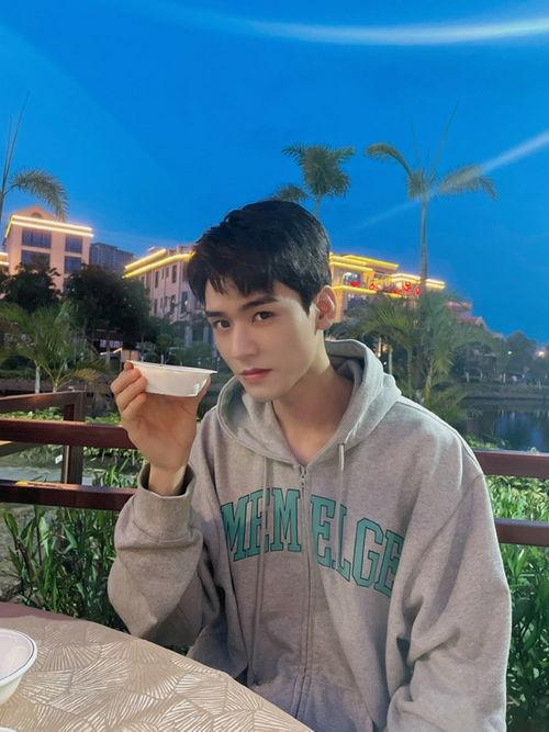 爆料龚俊害羞视频大全,甜蜜互动，萌态尽显