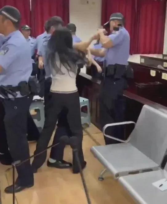 心碎女保安爆料视频播放,揭开背后惊人真相