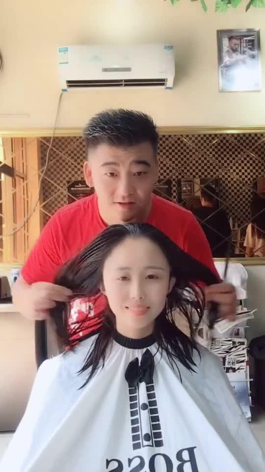 爆料头发剪短视频大全图片,揭秘热门头发剪短视频大全