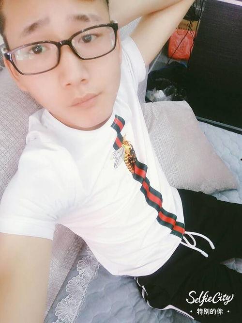 最新爆料精神小伙图片,最新爆料图片揭秘街头风采